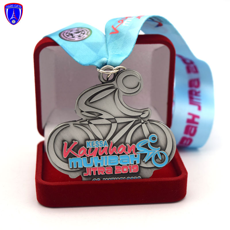 Custom 2D Metal Panama city running Sports Gold Run Finisher Medals With Ribbon